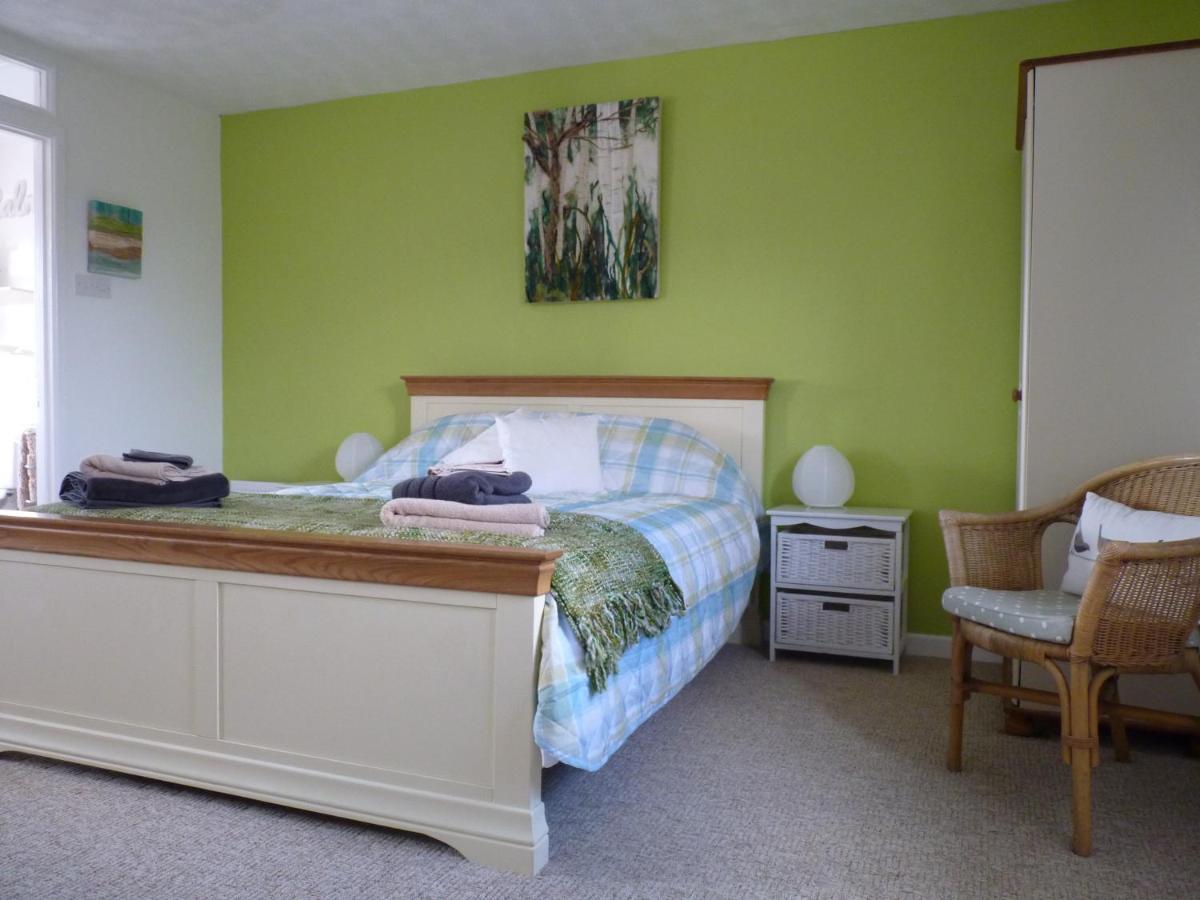 The Farthings Bed & Breakfast Braunton Bagian luar foto